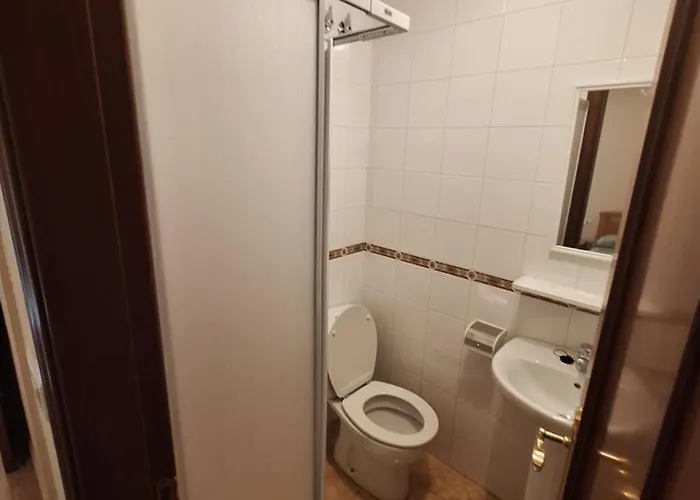 Konukevi Hostal Pension - La Rotonda *